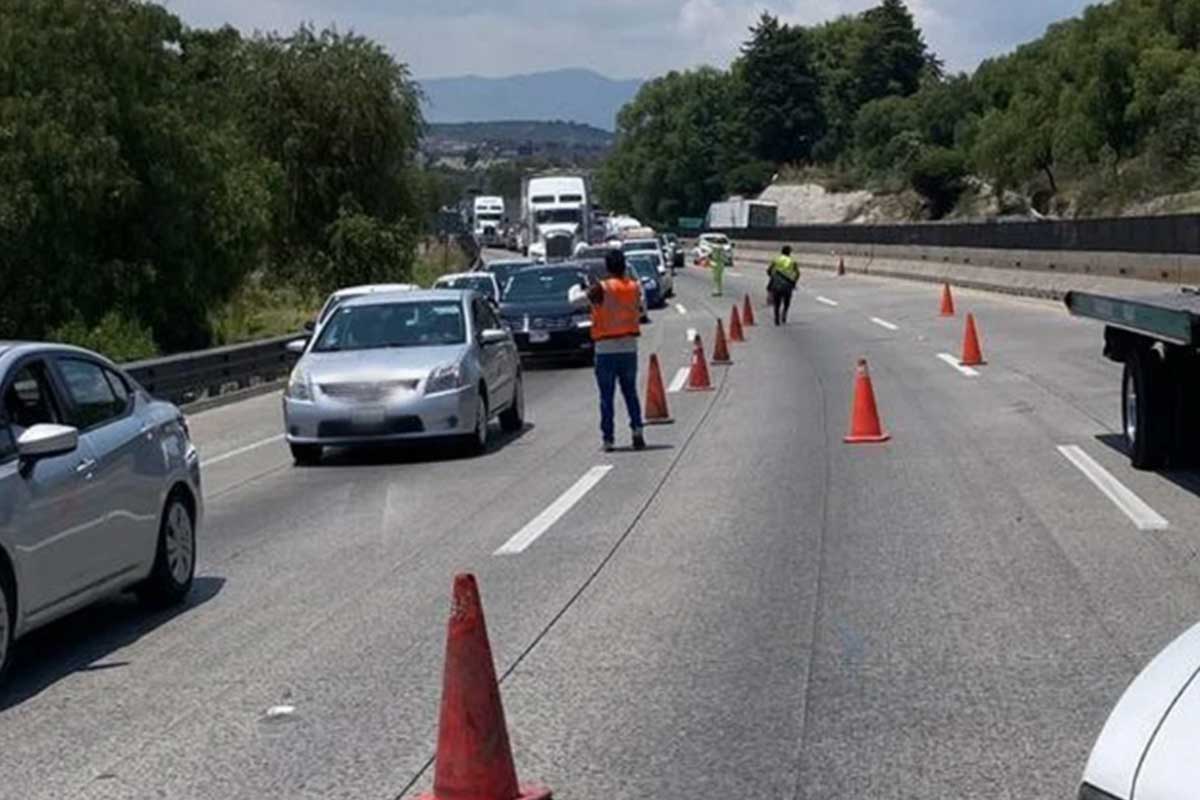 Cierre en la autopista México-Querétaro; toma precauciones